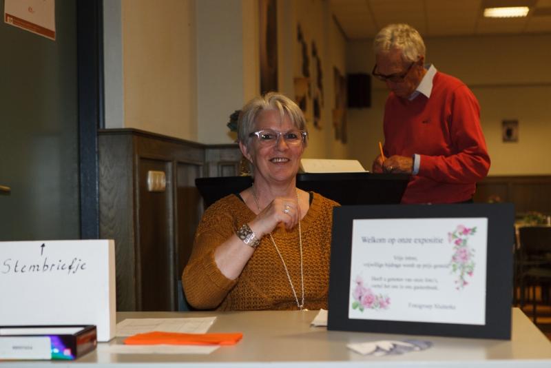 expo55.JPG - Expositie 2014 bezoekers