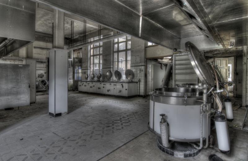 mieke2.jpg - Mieke Urban exploring (urbex) HDR