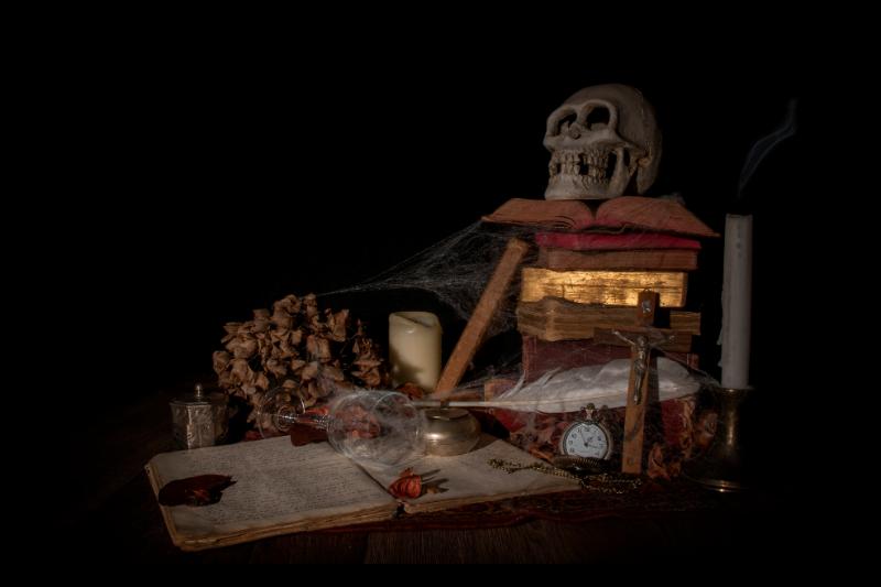 mieke1.jpg - Mieke Stilleven Vanitas