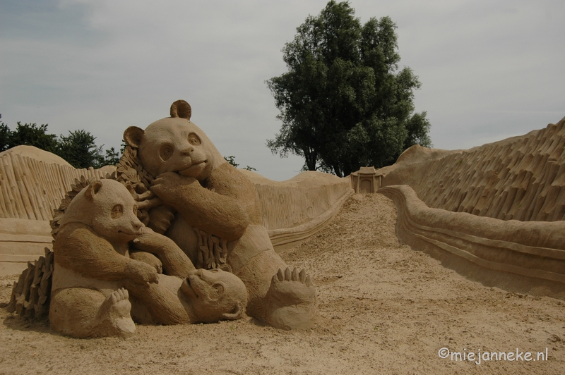 DSC_7986.JPG - Zandsculpturen Roermond