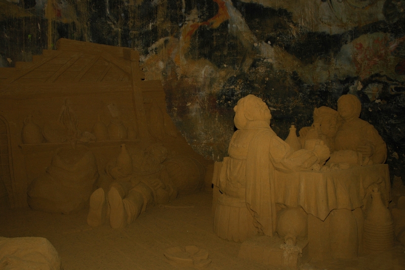 DSC_1141.JPG - Zandsculpturen Wilhelminagrot