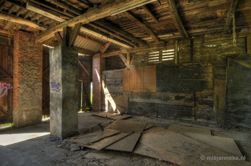 04.JPG - Verlaten dorp Doel 2012