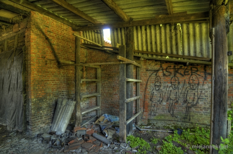 05.JPG - Verlaten dorp Doel 2012