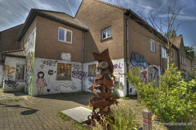 32.JPG - Verlaten dorp Doel 2012