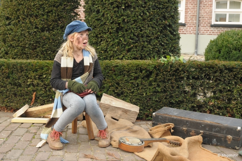 bddickensmieke14.JPG - Dickens Maarheeze 2015