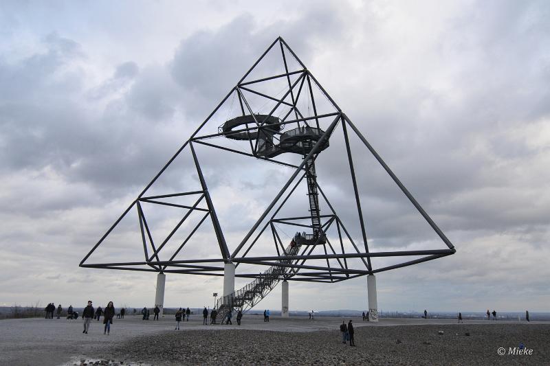 bd Tetraeder 2022 01.JPG - Tetraeder