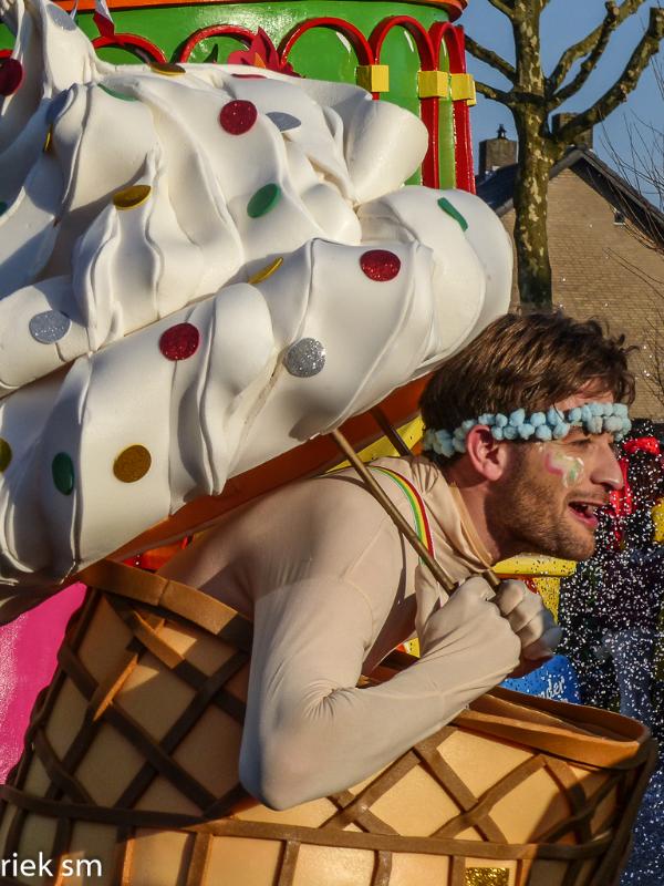 riek23.jpg - Riek Carnaval
