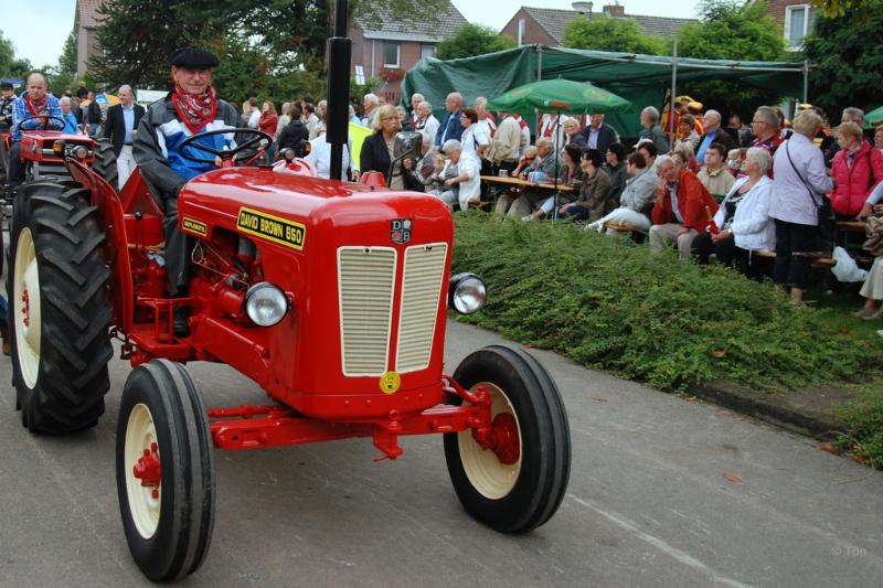 sized_DSC_9369.JPG - Tractor uit 1961