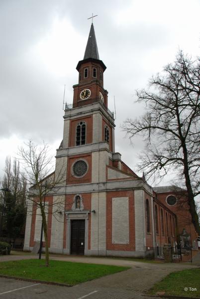 sized_DSC_1412.JPG - De kerk van Doel
