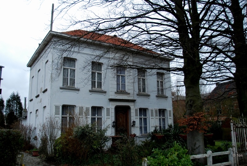 sized_DSC_1520.JPG - dit huis is nog bewoond
