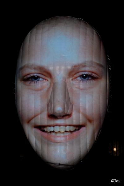Glow2012-016.JPG - Faces